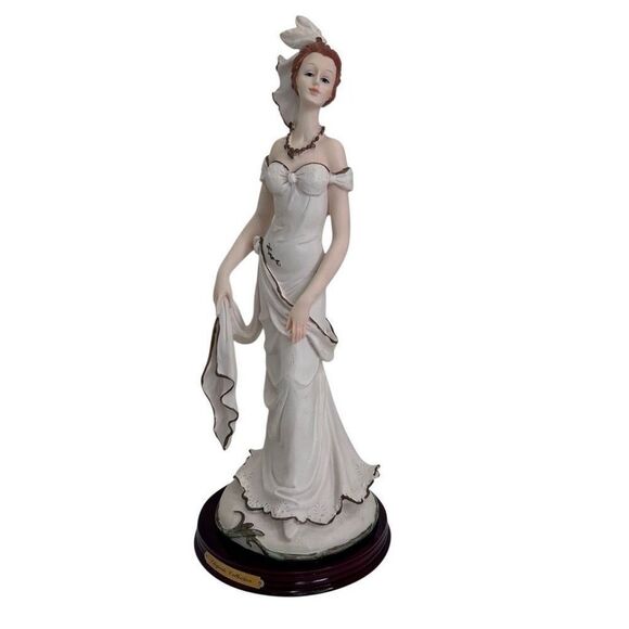 Elegante Collection Victorian Lady Figurine 14" Cream Polyresin Round Base - Picture 1 of 15